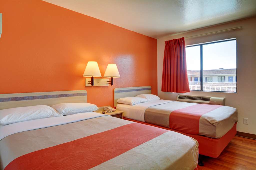 Motel 6 Windsor Locks CT Hartford - photo 17
