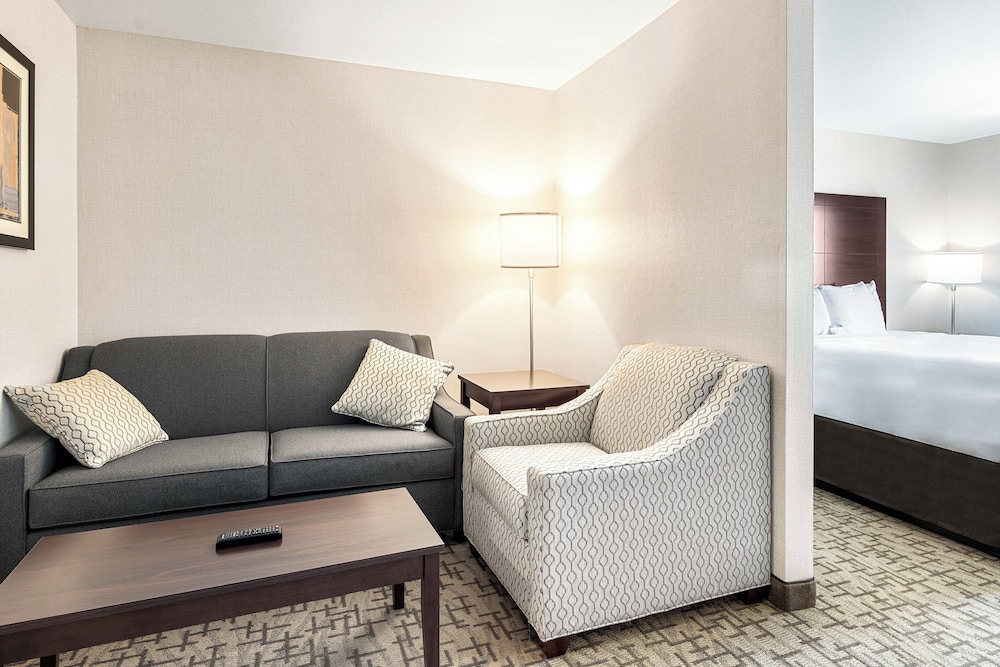 Boarders Inn & Suites Shawano - photo 29