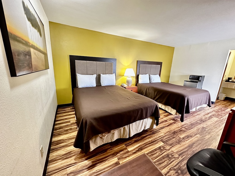 Regency Inn lola Kansas - photo 6