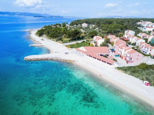 Vamos a la Playa — 4-Star Luxury Hotel in Biograd Na Moru, Croatia