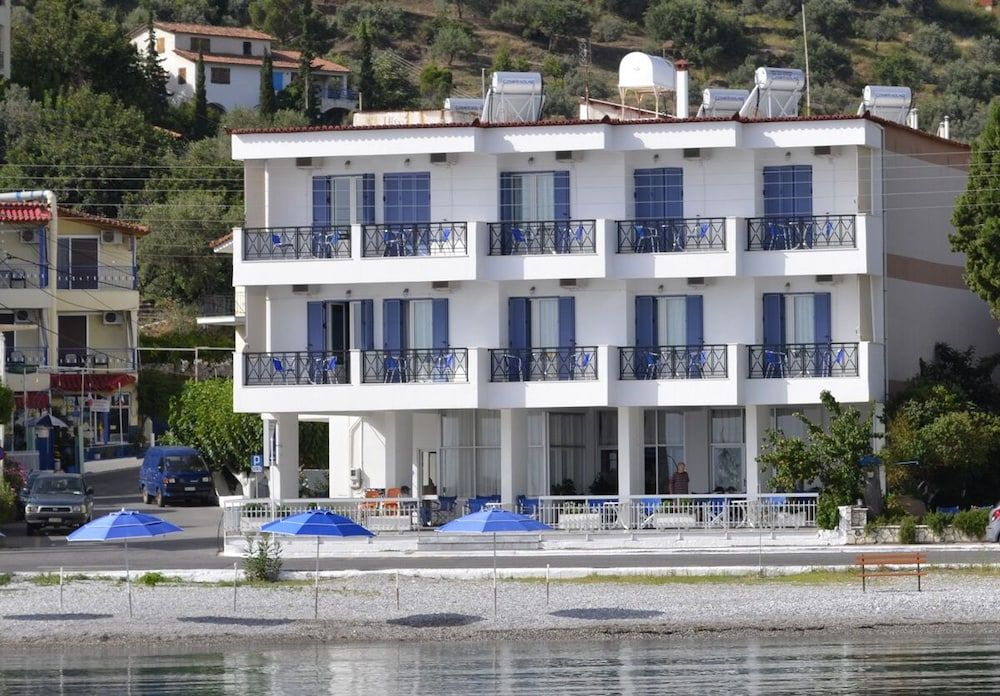 Hotel Blue Sea — hotel in Leonidio