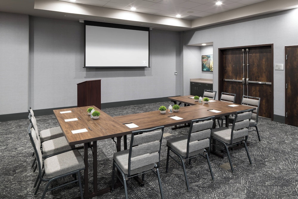 Courtyard by Marriott Houston Heights I 10 - photo 33
