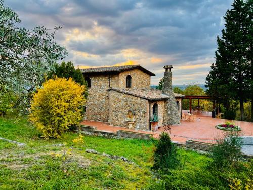 Casale Delle Querce farmhouse in Giove Umbria with pool — 4-Star Luxury Hotel in Giove, Italy