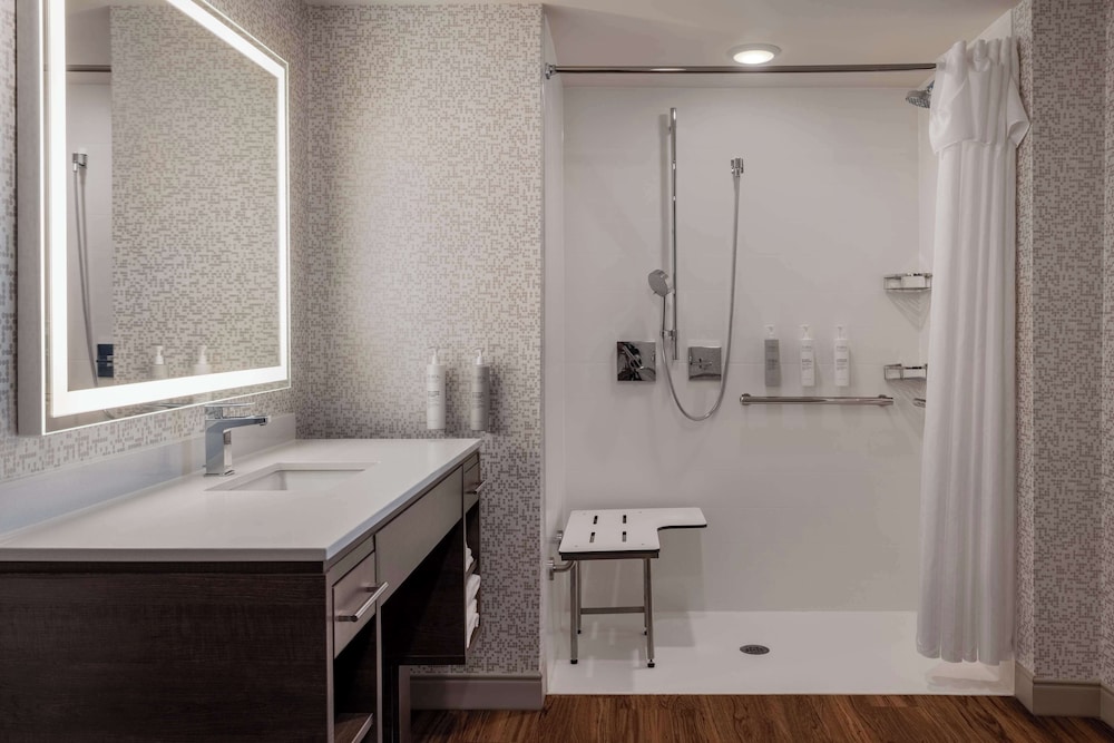 Home2 Suites by Hilton Ankeny - photo 31