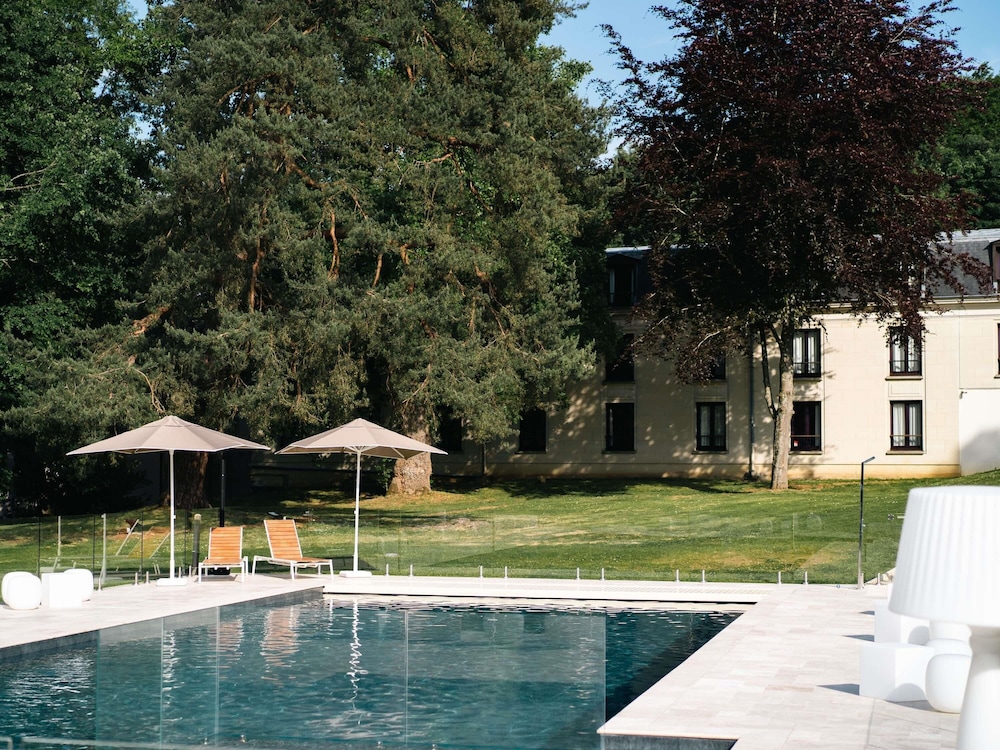Demeures de campagne Domaine de Maffliers Novotel — 4-Star Luxury Hotel in Maffliers, France