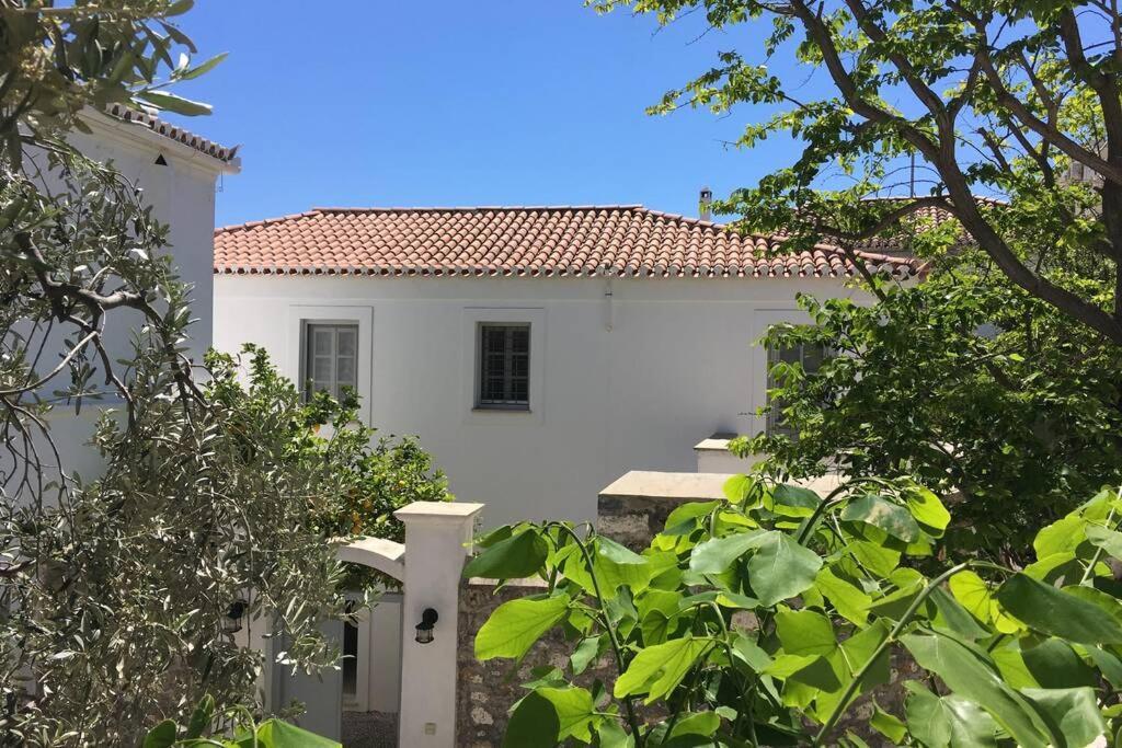 Relax & Enjoy — hotel in Spetses