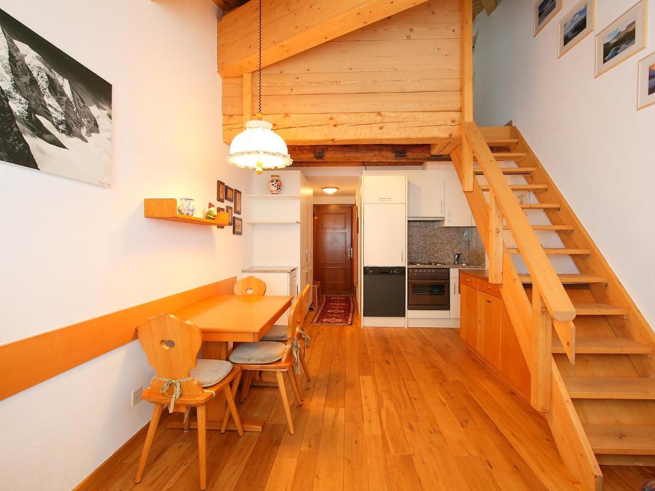 Apartment Residenza Chesa Margun 59 4 by Interhome — 4-Star Luxury Hotel in Silvaplana, Switzerland