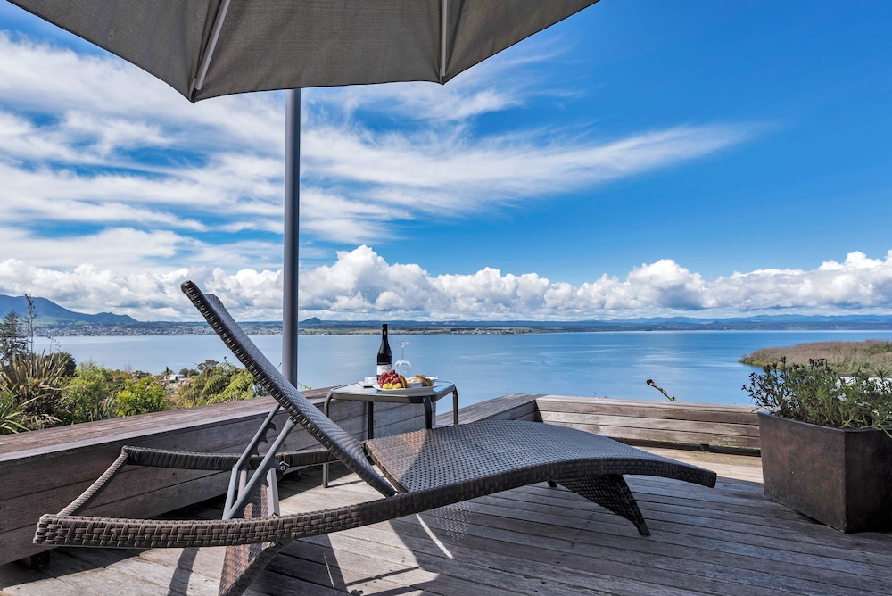 Serenity on Wakeman in Taupo, New Zealand