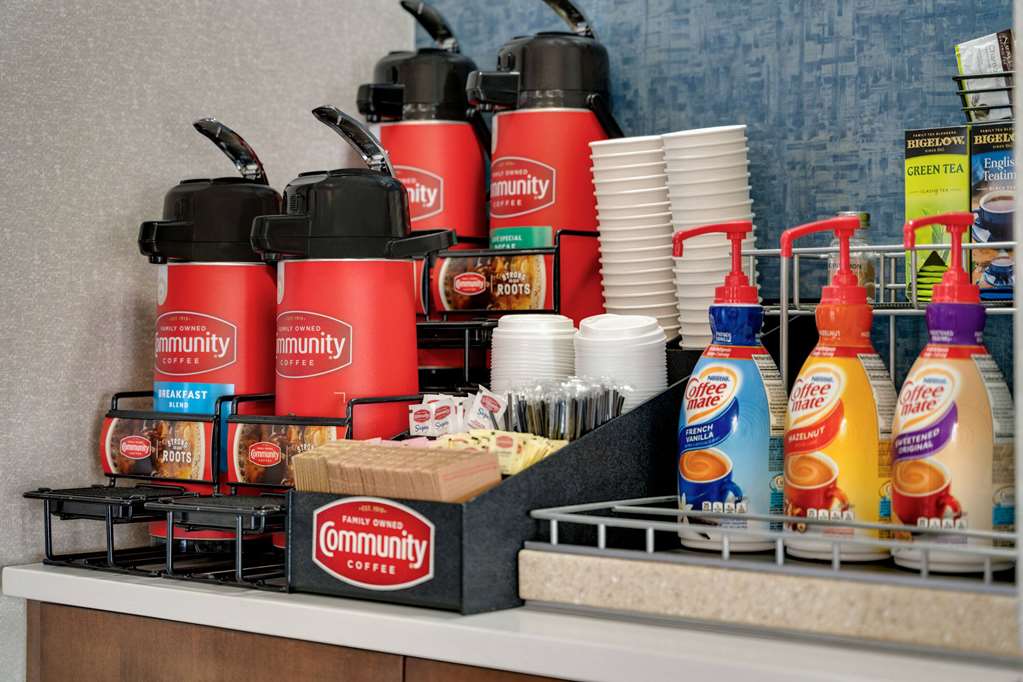 La Quinta Inn & Suites by Wyndham Stephenville - photo 58