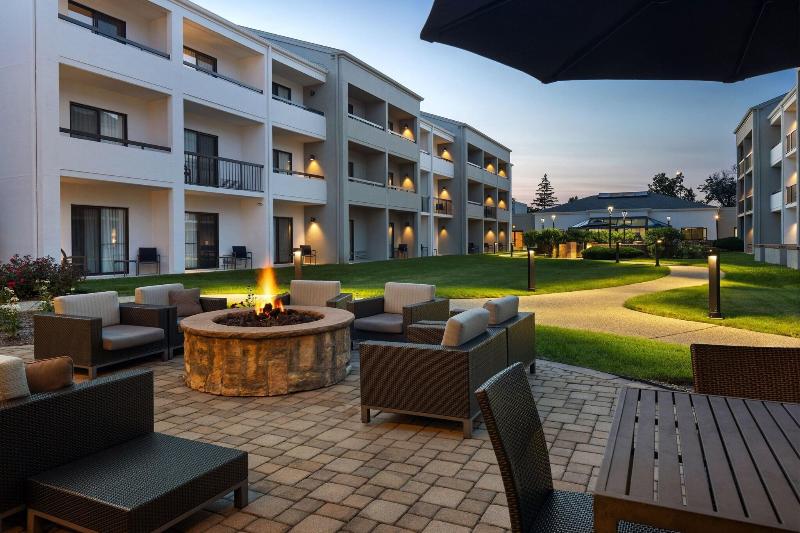 Courtyard Chicago Waukegan Gurnee - photo 7