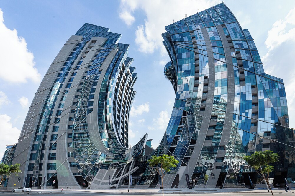 Simply Comfort Urban Chic Suites In J One Tower City & Canal Views — 4-Star Luxury Hotel in Dubai, United Arab Emirates