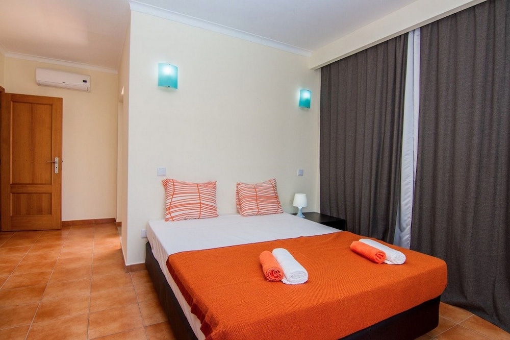 SunHome - last minute hotel in Portimao