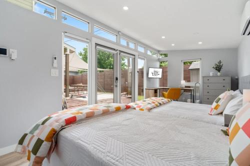 3BR Austin Escape Private Cowboy Pool & Casita — Austin — photo 5