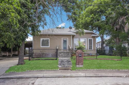 126 Lucas Street in San Antonio, United States