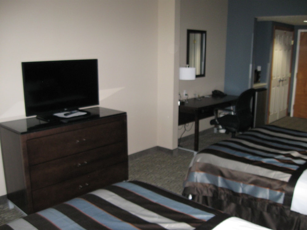 Wingate by Wyndham Fargo - photo 23