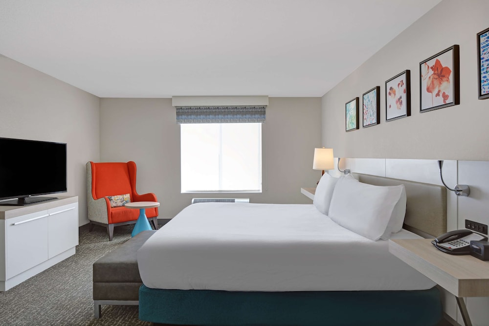 Hilton Garden Inn Jacksonville JTB Deerwood Park - photo 11