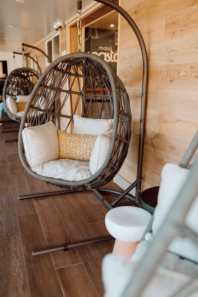 Maui Seaside Hotel - photo 2