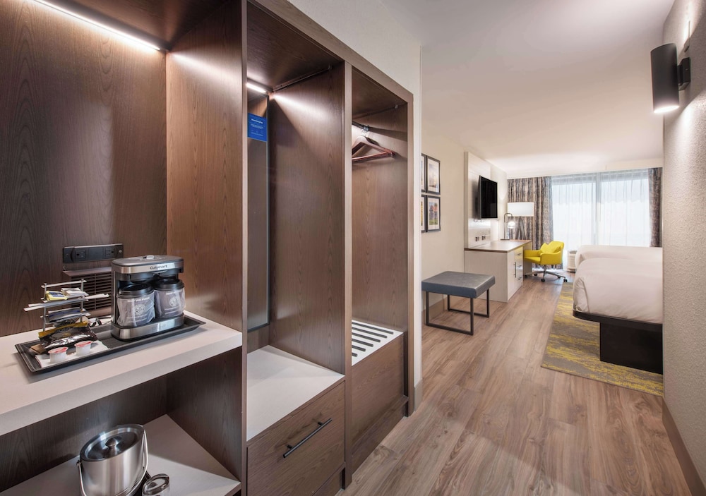 Doubletree by Hilton Monroe Township Cranbury - photo 8
