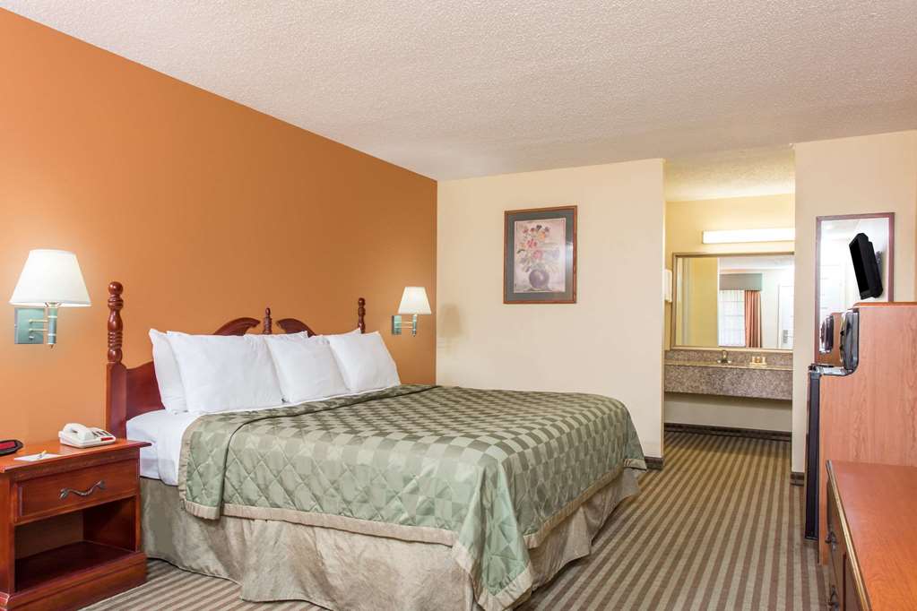 Days Inn by Wyndham Orange - photo 14