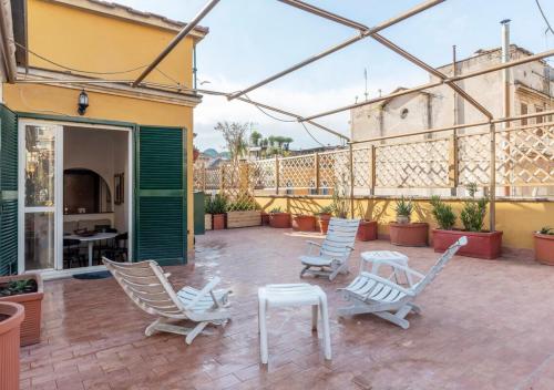 Elegant with Private Terrace next to the Vatican — 4-Star Luxury Hotel in Rome, Italy