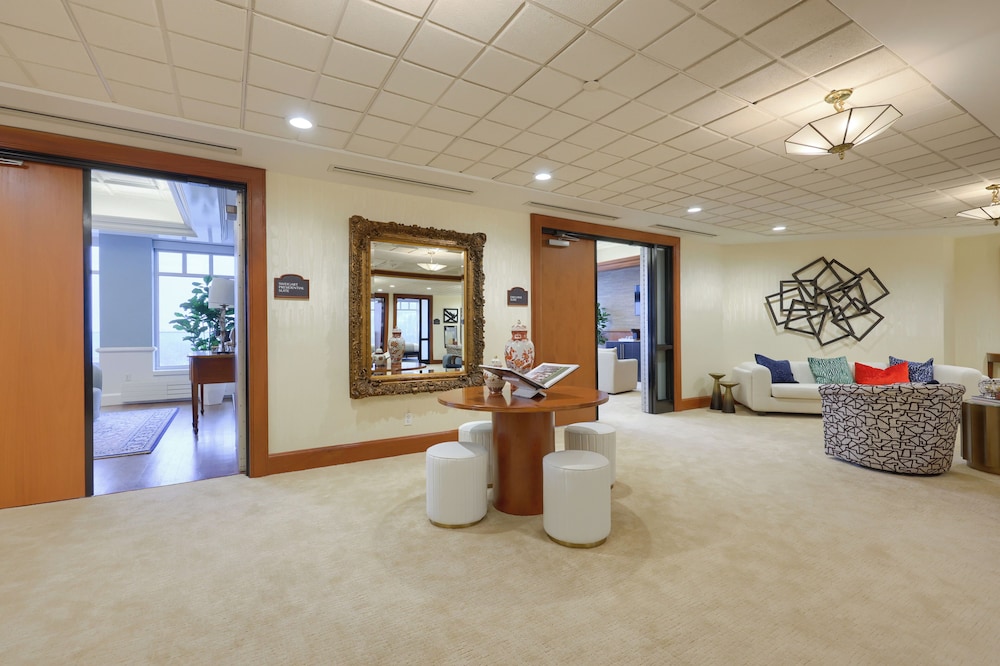 The Executive Suites and Venue - photo 6