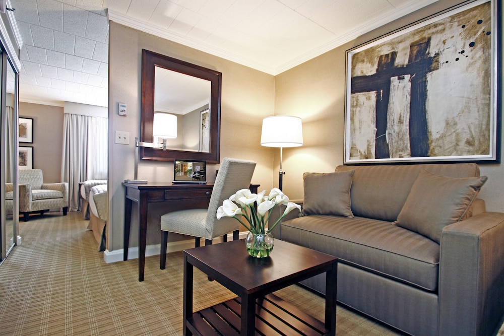 Ethan Allen Hotel - photo 5