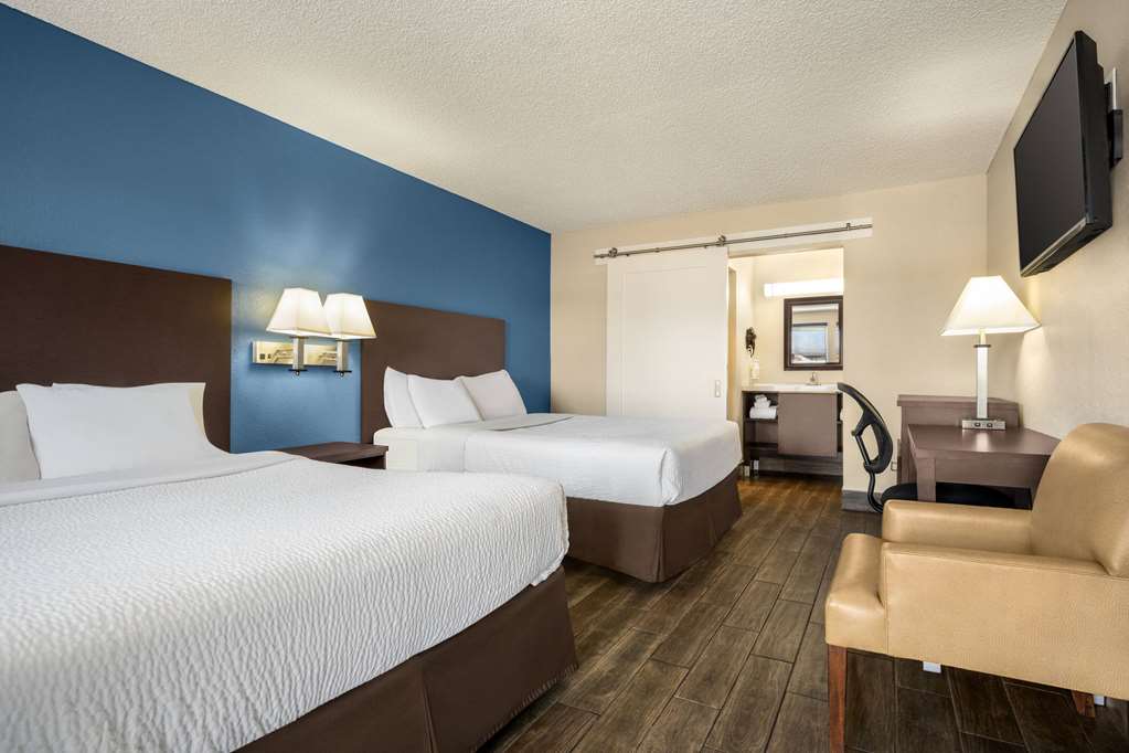 Baymont by Wyndham Kingman - photo 17