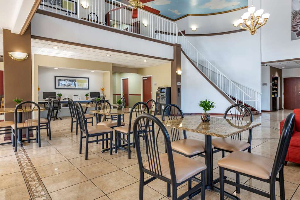 Quality Inn Zephyrhills Dade City - photo 37