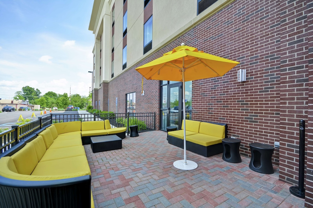 Hampton Inn Blue Ash Cincinnati - photo 57
