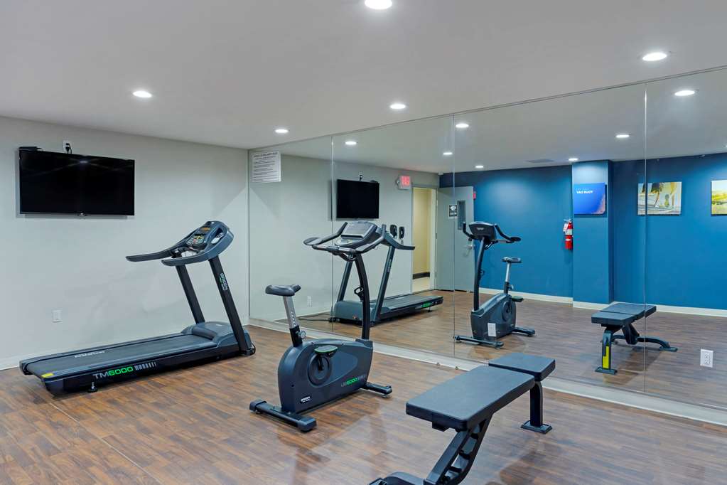 Comfort Inn & Suites near Stadium - photo 43