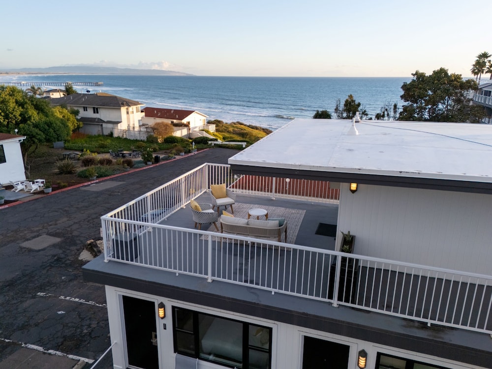 The Tides Oceanview Inn and Cottages - photo 79