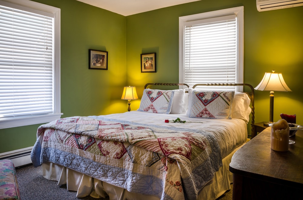 Carisbrooke Inn - photo 16