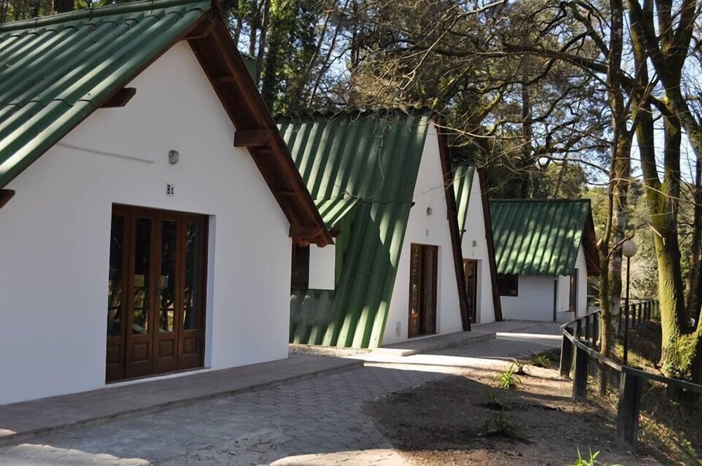 Bungalows Termas de Melgaço — hotel in Melgaco