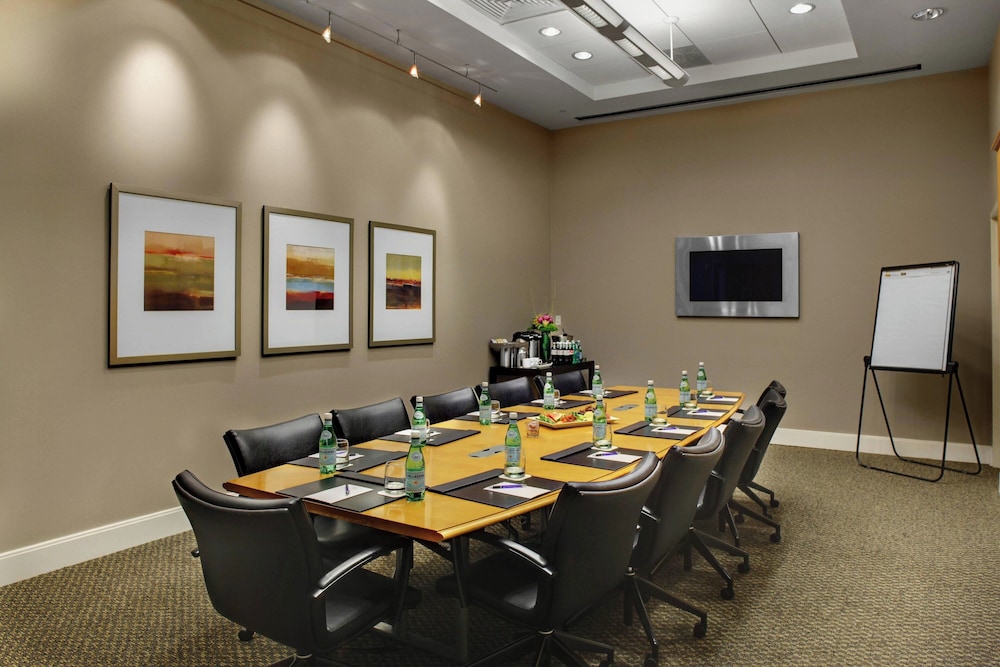 Twelve Midtown Autograph Collection - photo 51