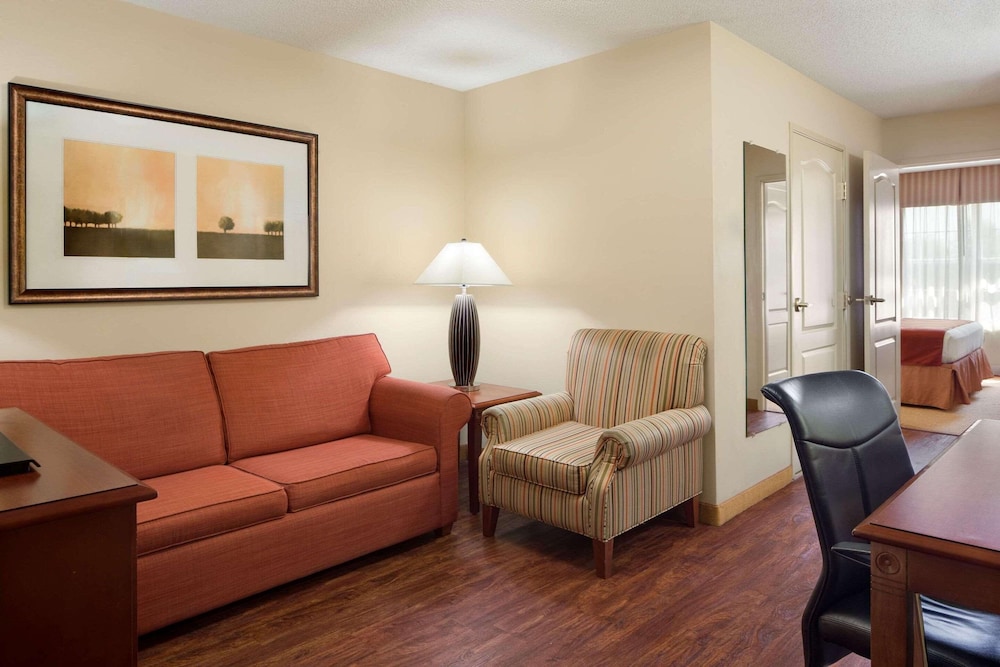 Country Inn & Suites by Radisson Baltimore North MD - photo 11