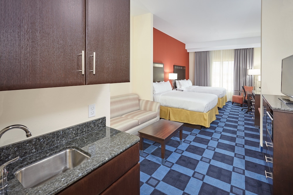 Holiday Inn Express Hotel & Suites Columbia Univ Area Hwy 63 by IHG - photo 7