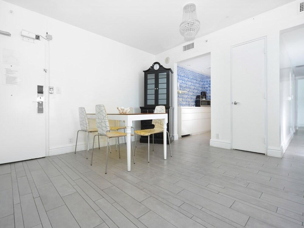 Huge Suite 3 Rooms up to 9p 5 Hotel Sobe #916 - photo 23
