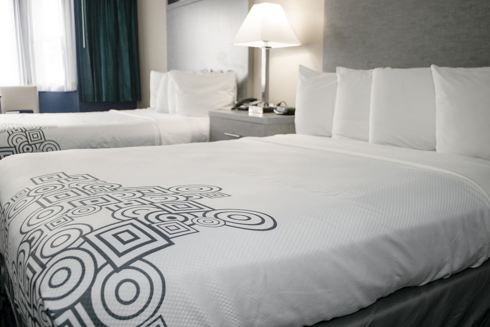 Anchor Beach Inn - featured photo