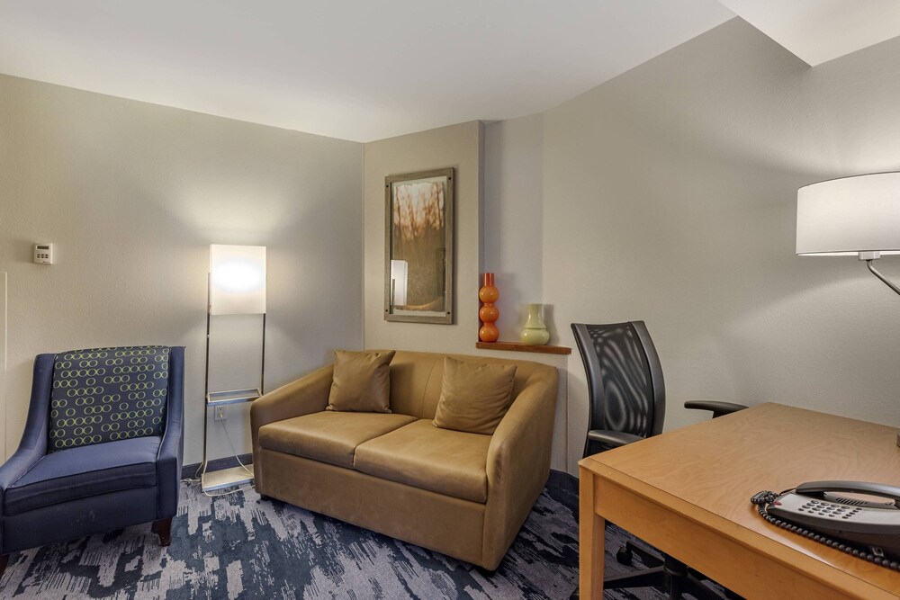 Fairfield Inn & Suites by Marriott Texarkana - photo 27