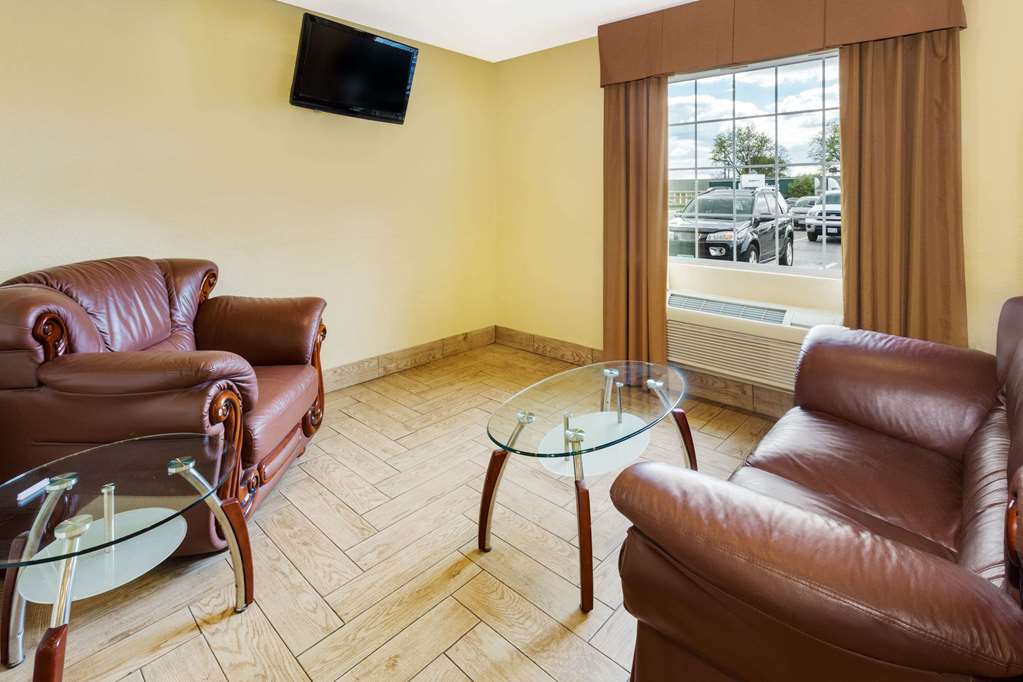 Baymont by Wyndham Beloit - photo 6