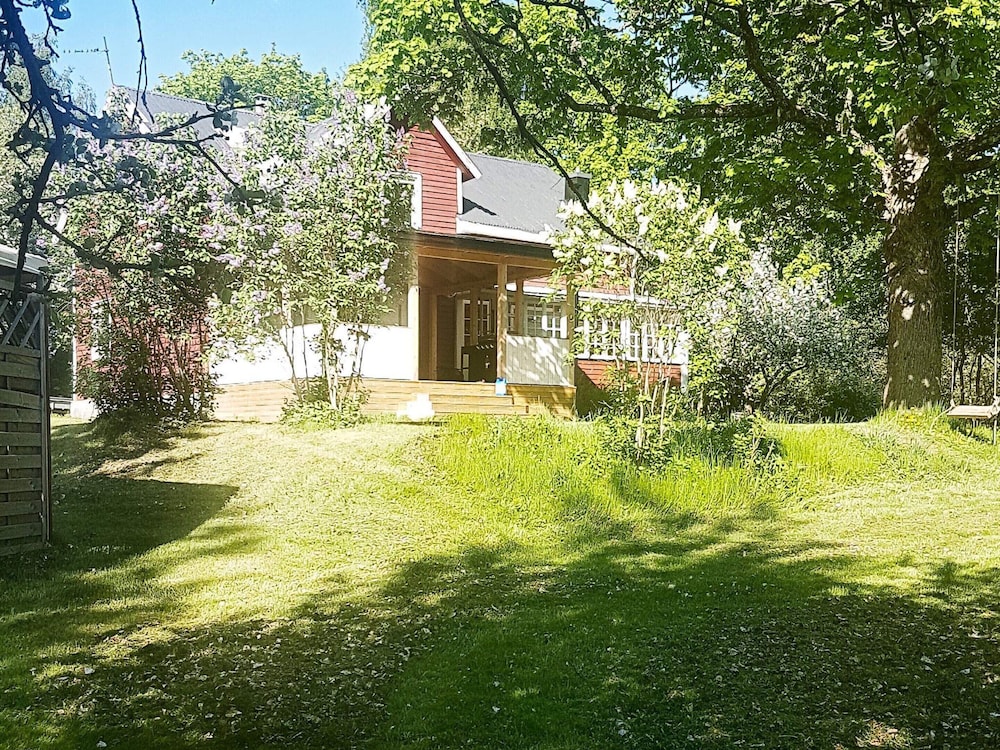 6 Person Holiday Home In Bengtsfors By Traum 19732107 — Bengtsfors