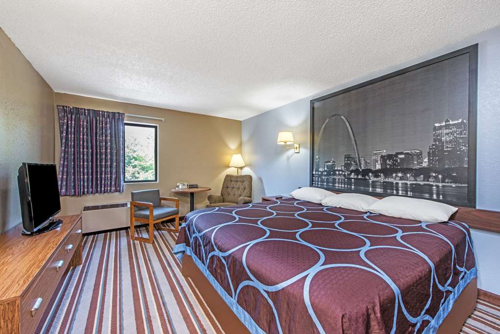 Super 8 by Wyndham Sullivan - photo 12