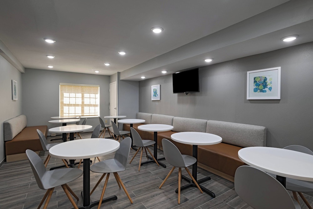 TownePlace Suites by Marriott Baton Rouge South - photo 28