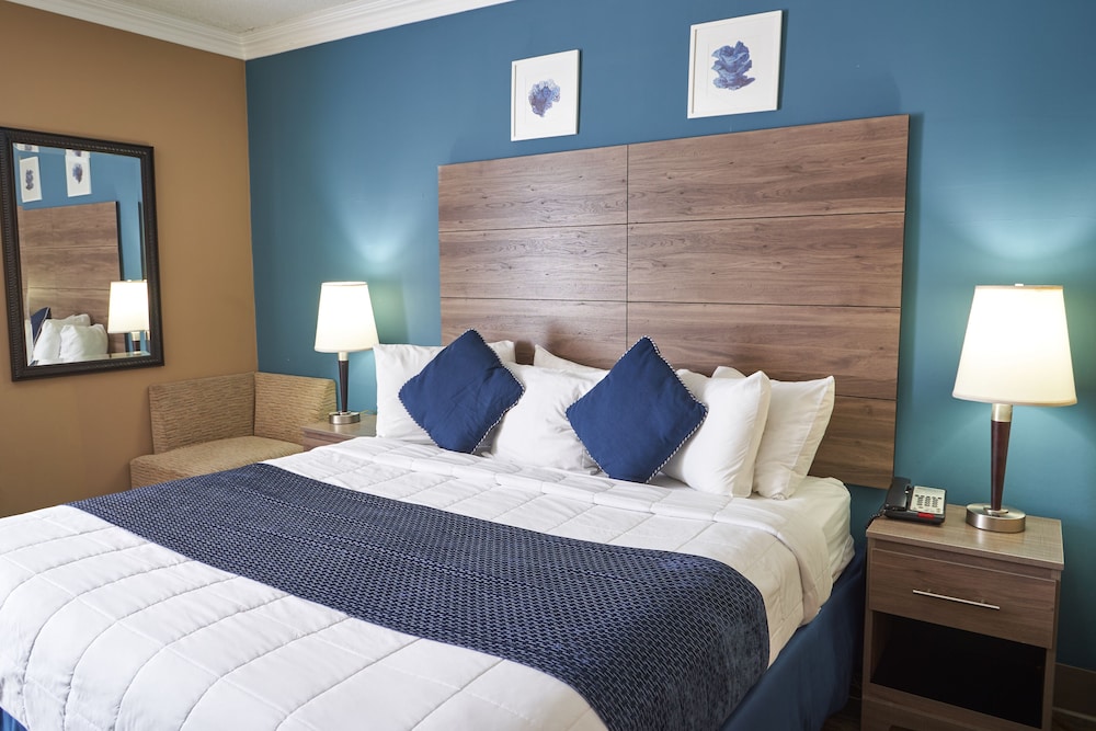 Seaport Resort & Marina - photo 7