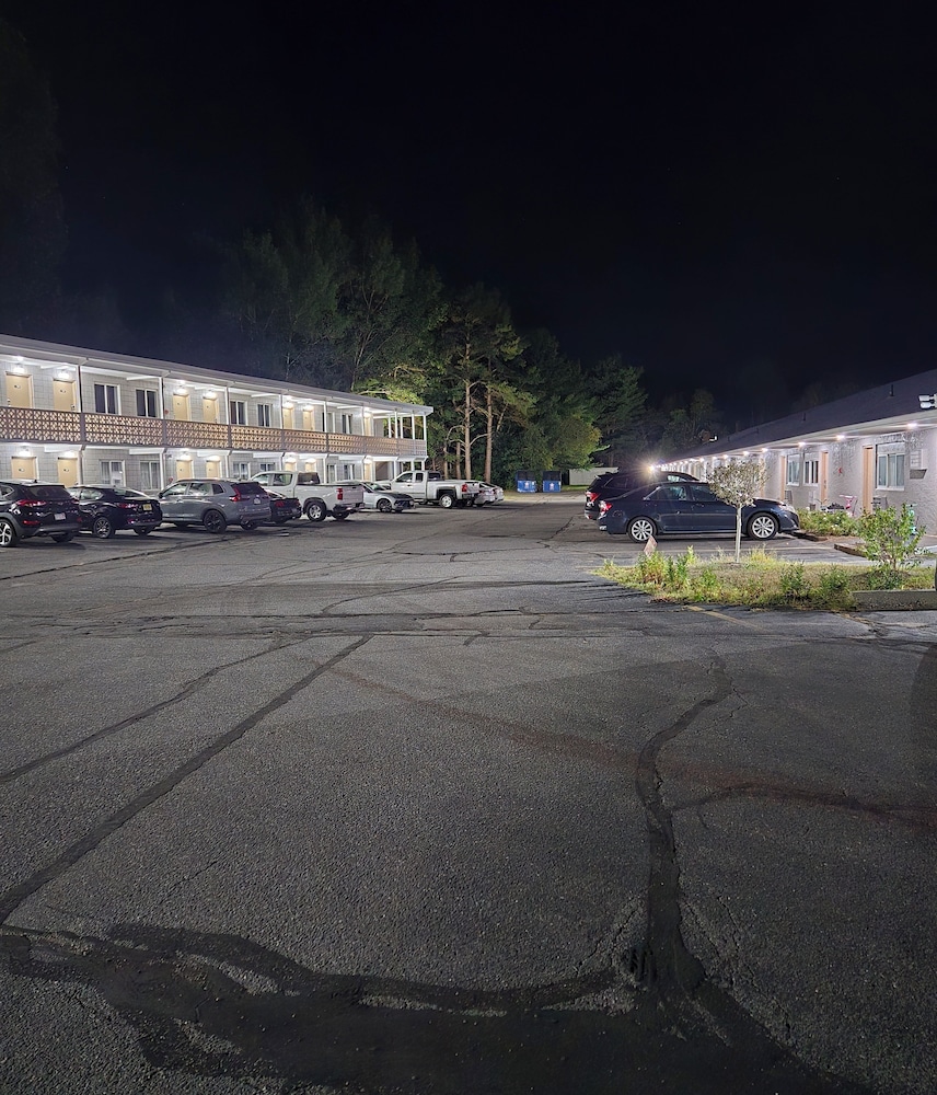 Ayer Motor Inn - photo 39