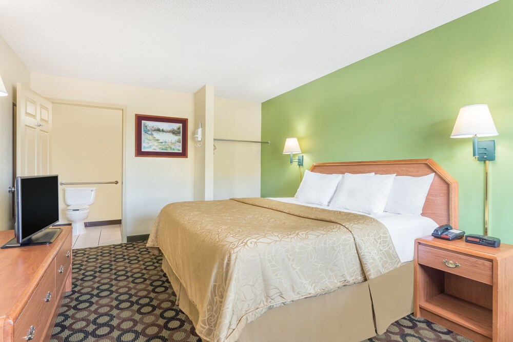 Economy Inn - photo 8