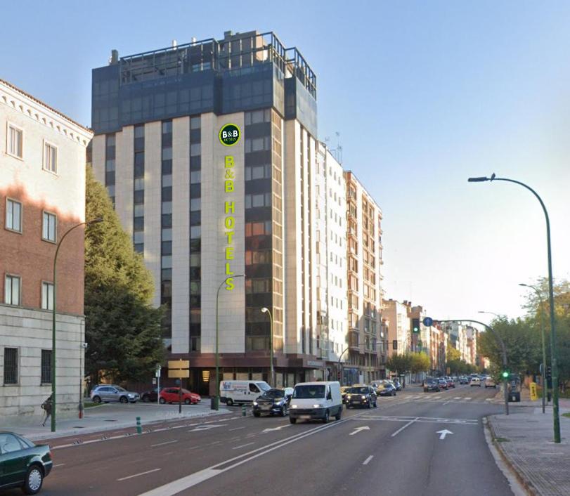 B B Hotel Burgos — Burgos