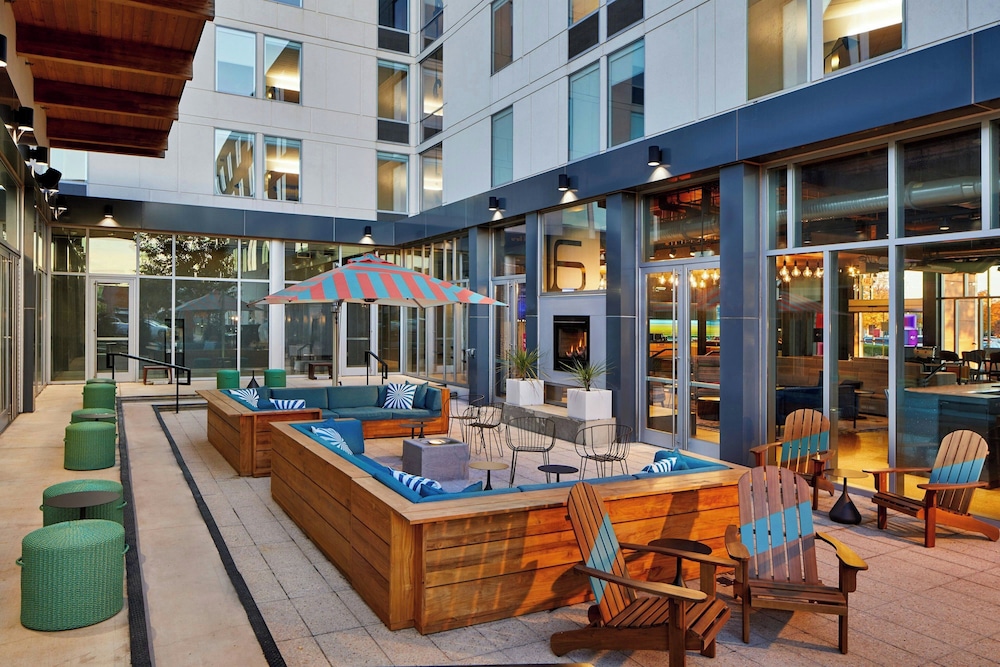 Aloft Dulles Airport North - photo 25