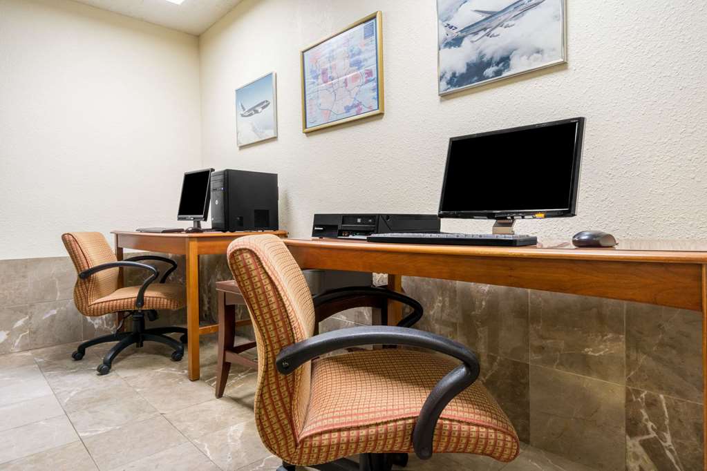Days Inn by Wyndham Columbus Airport - photo 15