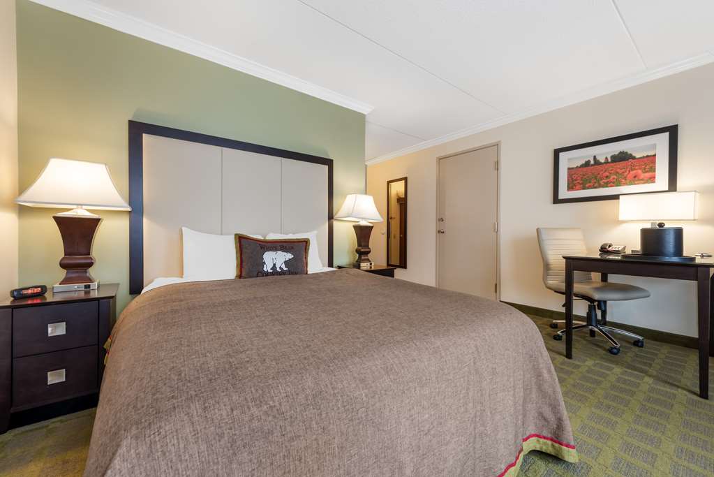 Best Western Plus White Bear Country Inn - photo 17